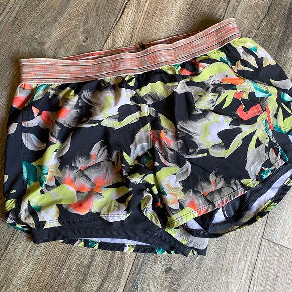 2 avia activewear shorts - Picture 5 of 8